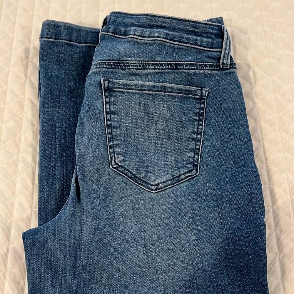 NYDJ wide leg denim. Size 6